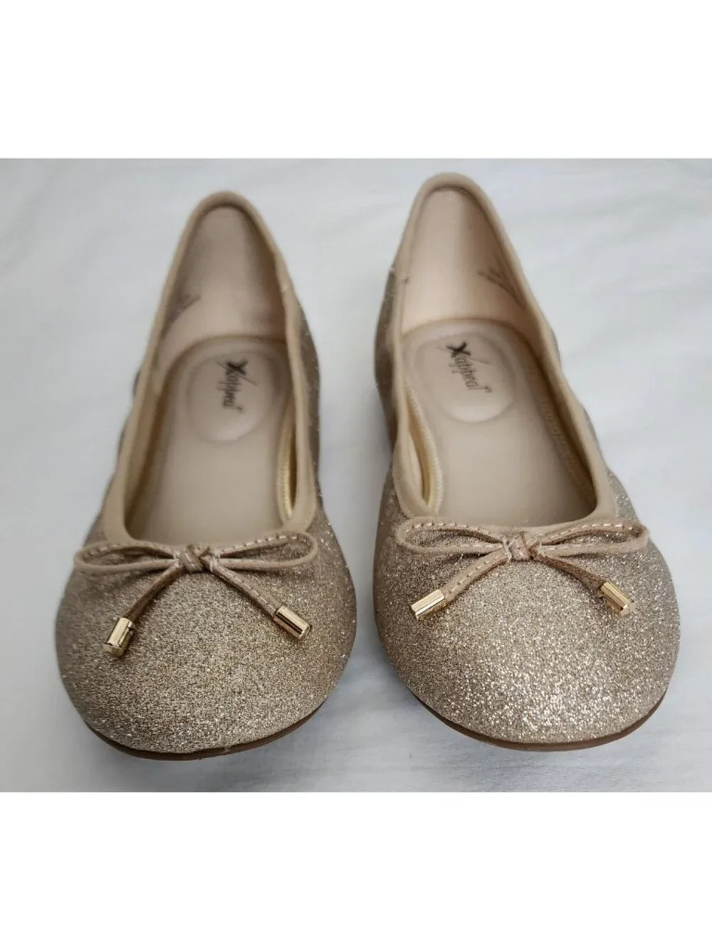 Xappeal Women's Gold TINE Classic Round Toe Bow Ballet Flat Shoes Size 10M